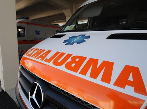 Piazza Vittorio, donna scivola sotto il bus: amputato il piede