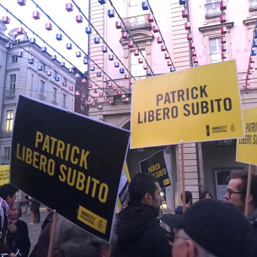Amnesty International in piazza a Torino per Patrick George Zaky: “Liberatelo subito”