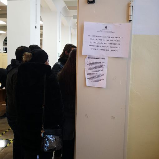 Anagrafe Centrale di Torino, debutto con disagi per l'accesso libero