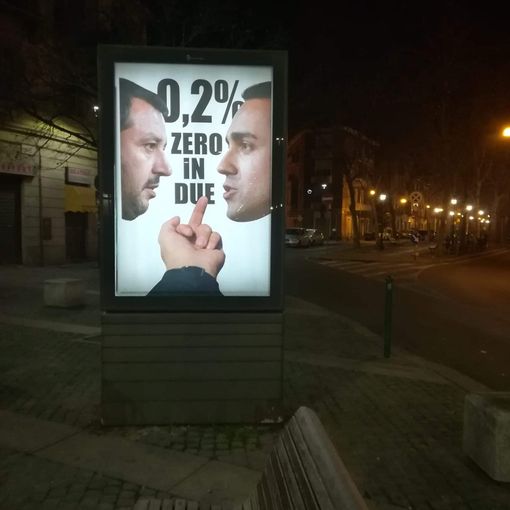 A Borgo Rossini manifesto ironico contro Salvini e Di Maio: &quot;0,2% zero in due&quot;