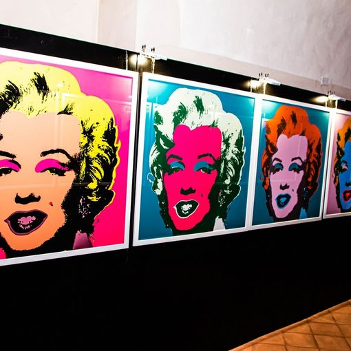 Opere di Andy Warhol esposte a Stupinigi