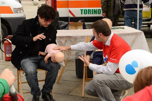 “Una manovra per la vita” salva i bambini dal soffocamento