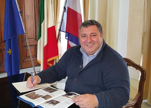 antonio castello e municipio pianezza