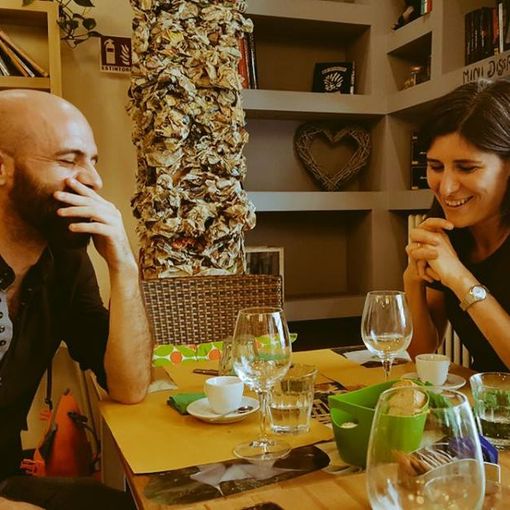La sindaca di Torino brinda con &quot;Appendino proibisce cose&quot;