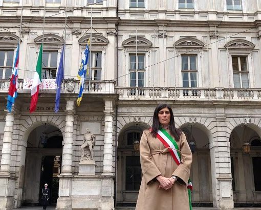 appendino di fronte a palazzo civico - foto di archivio