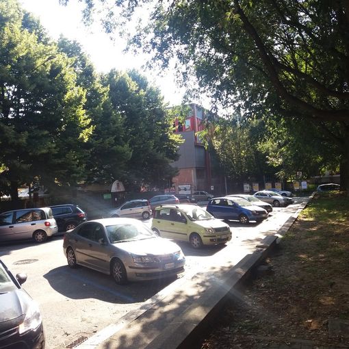 Verso la pedonalizzazione di via Petitti: l'area Parri in autunno cambia look