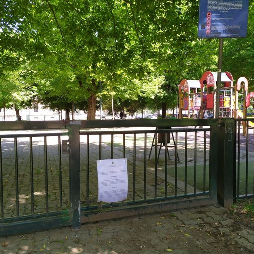 Anche a Venaria i bambini dovranno portare ancora pazienza: niente aree gioco fino al 25 maggio