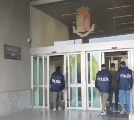 Traffico di migranti, scattate le manette per tre pakistani