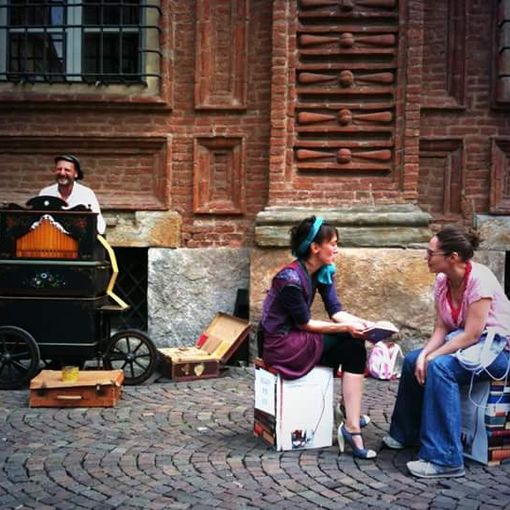 San Giovanni &quot;blocca&quot; l'arte di strada: i buskers torinesi contro le barriere comunali