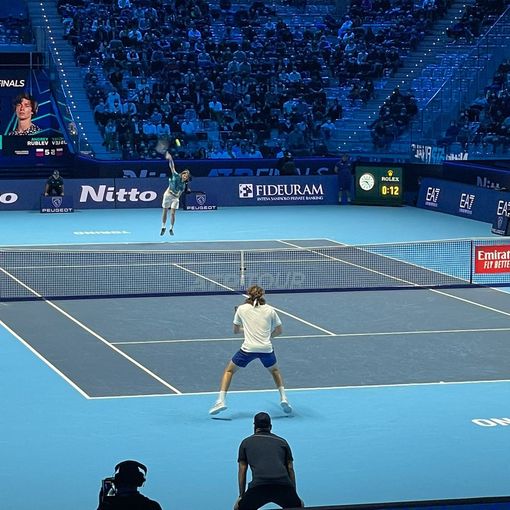 Tsitsipas contro Rublev al secondo giorno delle Atp Finals 2021-2025