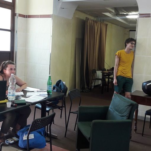 Sotto i portici di via Nizza, l'aula studio pensata dai ragazzi in vista della sessione esami