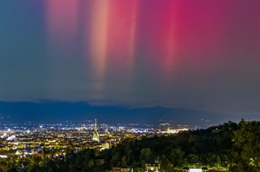 aurora boreale su Torino