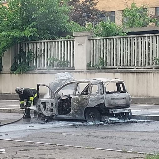 auto bruciata