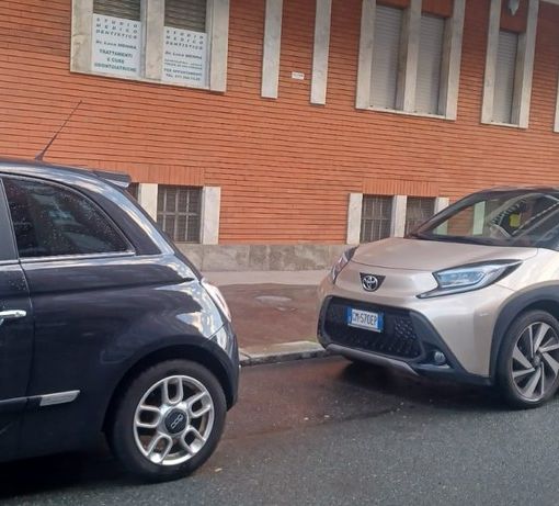 Finestrini delle auto in frantumi e vandalismi, Lo Russo: &quot;A Torino più pattuglie per la sicurezza&quot;