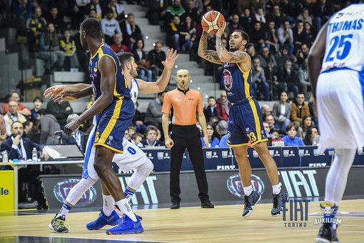 Coppe, medaglie e trofei: all'asta il &quot;tesoretto&quot; di uno storico club del basket torinese, l'Auxilium