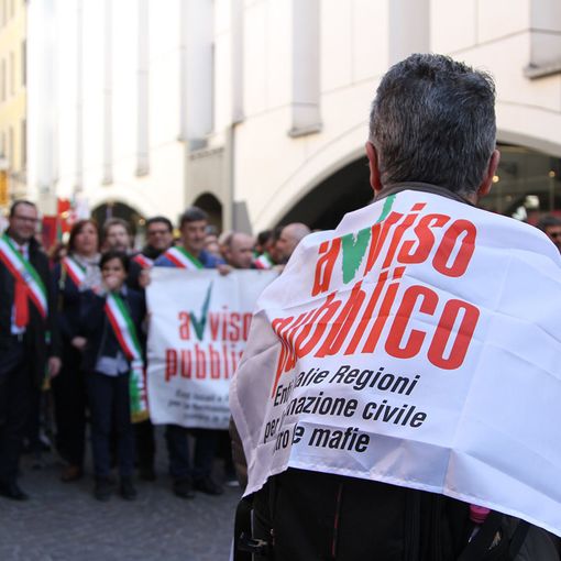 Minacce a politici e amministratori, Avviso Pubblico rilancia l'allarme sicurezza