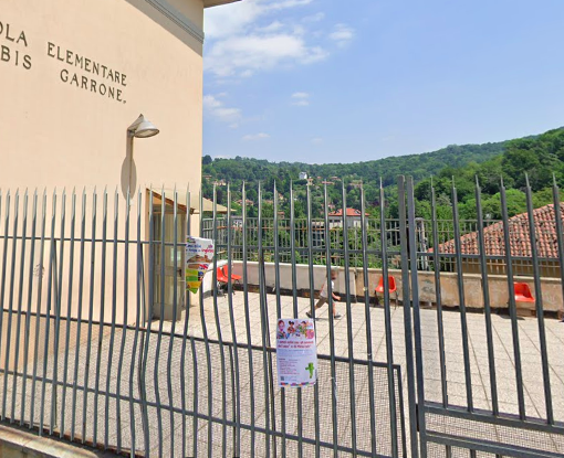 Le elementari Balbis Garrone rischiano di perdere le classi prime: i cittadini organizzano una raccolta firme per impedirlo