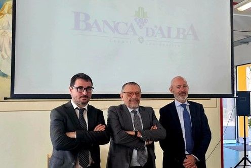 Nella foto da sinistra, il direttore generale Enzo Cazzullo, il presidente Tino Cornaglia e il presidente del Comitato Esecutivo Pierpaolo Stra