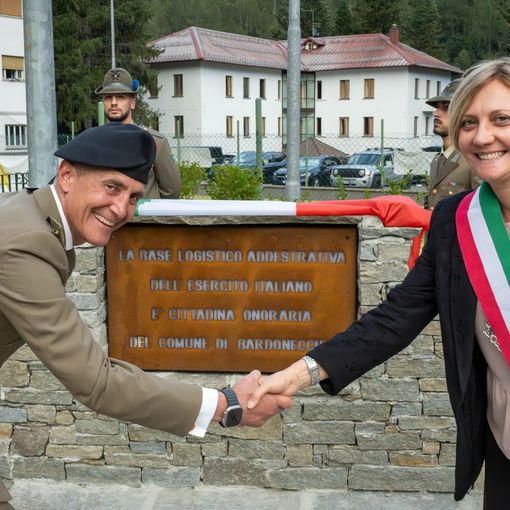 militare e sindaca