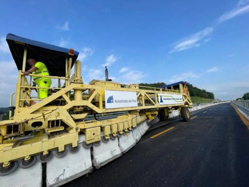 A6 Torino-Savona: sistema &quot;sposta barriere&quot; in azione sul cantiere del viadotto Cento nord