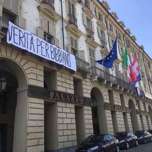 Striscione “Verità per Bibbiano”, Grimaldi (Luv): &quot;Nessuno aveva regolamentato l’uso della facciata perché nessuno ha mai utilizzato il palazzo della Regione come la bacheca Facebook di Salvini&quot;
