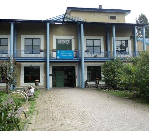 biblioteca arpino e locandina eventi
