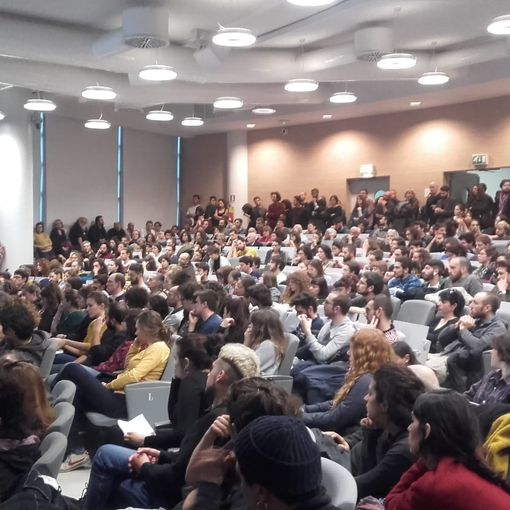 La versione di Bindi: “Ci accusano di essere pericolosi per reprimere le nostre idee&quot;
