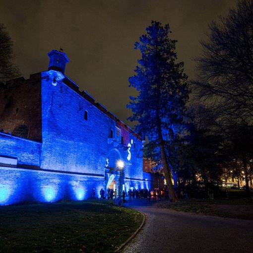 Club Silencio al Mastio della Cittadella per una notte ad ammirare le opere di Joan Miró