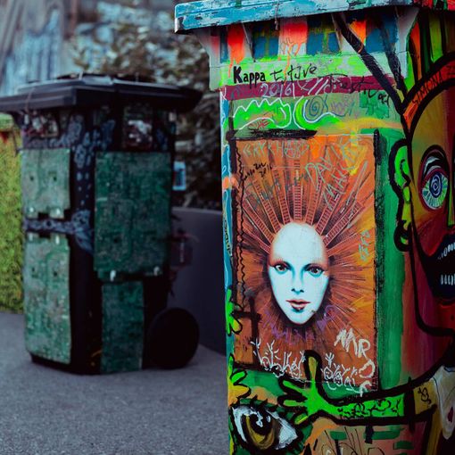 L'arte del riciclo al Kappa FuturFestival con il progetto TRASHed: la presentazione dei bidoni trasformati in opere da Edit