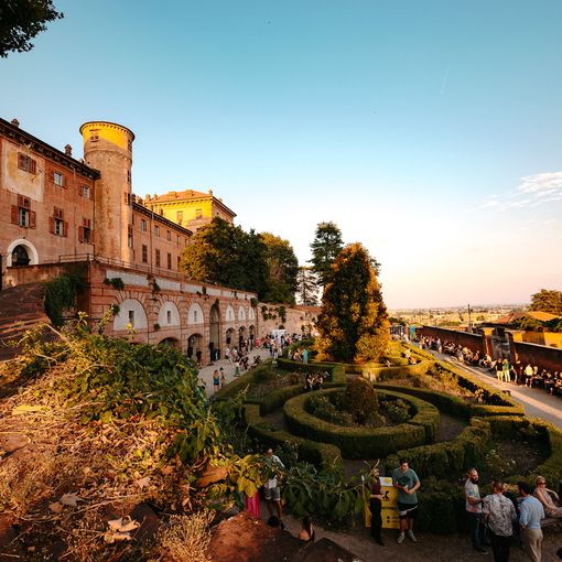 Musica, candele e arte: Club Silencio apre per una notte il Castello di Moncalieri