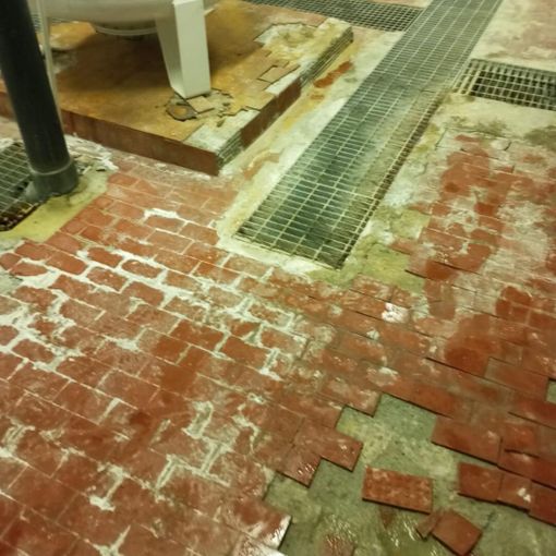 Piscina Aversa chiusa per lavori, interventi urgenti sull’impianto termico Piscina Aversa chiusa per lavori, interventi urgenti sull’impianto termico