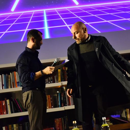 Valerio Vigliaturo e Themorbelli in una jam session tra poesia e musica al CCCP