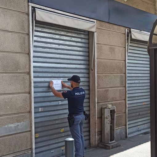 Controlli della Polizia in Lungo Dora: chiusi un bar e una gastronomia