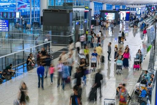 Cyber guasto mondiale, tilt da banche a aeroporti. Microsoft: &quot;Soluzione imminente&quot;