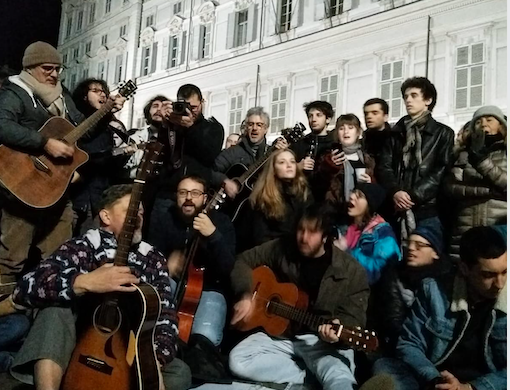 Torino ricorda Fabrizio De André con la serata evento in piazzetta Reale