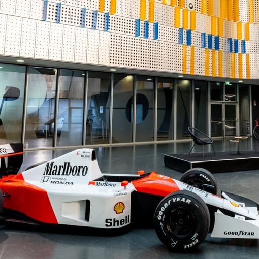 Salone dell'Auto: il Mauto alla parata inaugurale con la FIAT 12hp del 1902 e la McLaren di Senna
