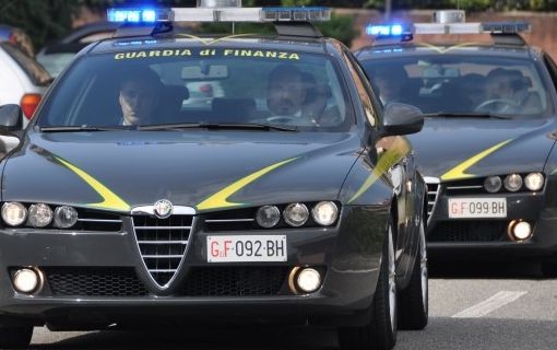 La Gdf scopre un market cinese con 300mila articoli non conformi