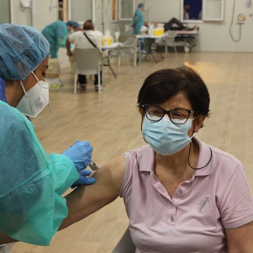 Covid, oggi 42.394 vaccinati. Superate in Piemonte le 3,5 milioni di somministrazioni