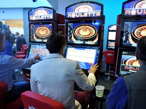 Giochi in Piemonte, Cassani (Pd): &quot;La norma sugli adeguamenti mette le imprese sotto ricatto&quot;