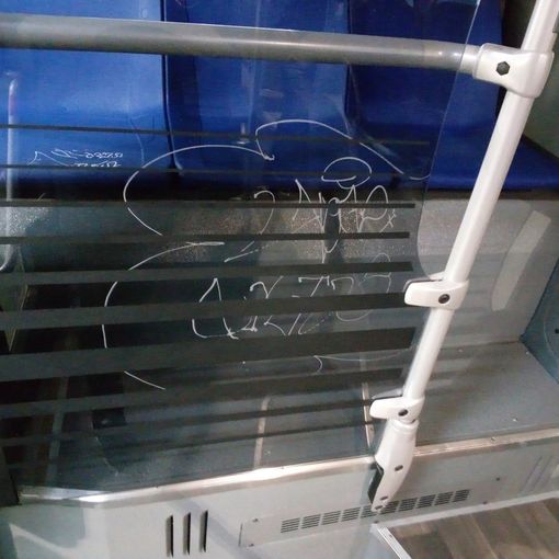Vandalizzati i nuovi bus Gtt, l’azienda dei trasporti non ci sta: &quot;Cercheremo i responsabili&quot;. Appendino: &quot;Un insulto a tutta la Città&quot;