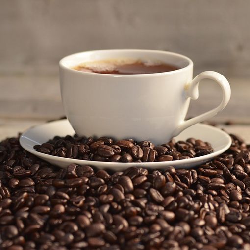 Il convegno dei cardiologi: quattro o cinque tazzine di caffè al giorno salvano il cuore