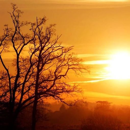 Weekend con temporali e temperature in calo, ma lunedì torna l'estate