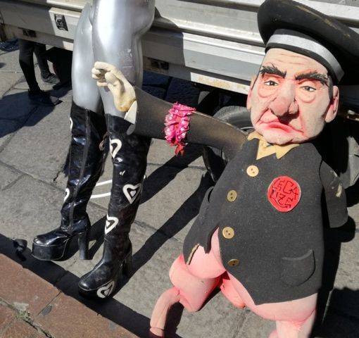 Cannabis Parade a Torino: “solo la legalizzazione delle droghe leggere può minare il narcotraffico”