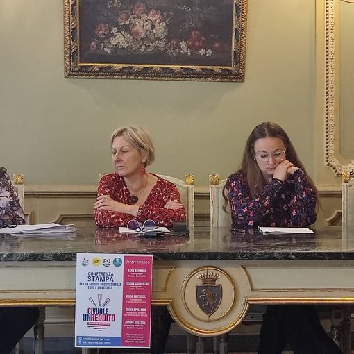 Reddito di cittadinanza, a Torino la sinistra in difesa della misura. Conticelli: “La povertà non è una colpa”