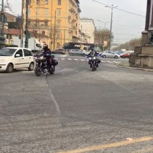Terrore al Valentino: rapinato nel parco davanti a moglie e figli. Due persone arrestate [VIDEO]