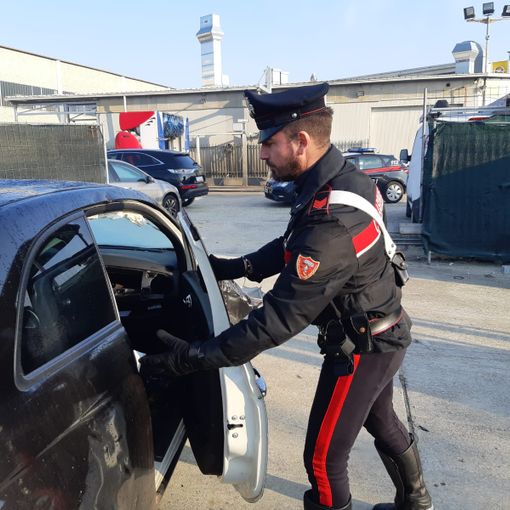 Trofarello, nell'auto uno &quot;scrigno segreto&quot; per nascondere la refurtiva