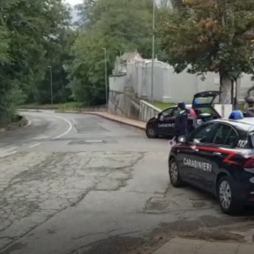 Il branco in trappola: picchiano e rapinano un 15enne, ma poi mettono le foto sui social, fermati tre sedicenni [VIDEO]