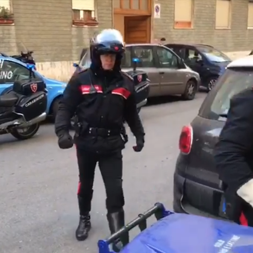 Un appartamento di Santa Rita era diventato uno spaccio di droga aperto 24 ore su 24: due arresti [VIDEO]