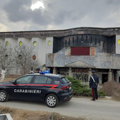 Airasca, cercavano di rubare trasformatori e materiale dai locali abbondonati di una ex discoteca: fermati dai carabinieri