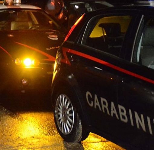 Tiene aperto dopo la mezzanotte, chiuso dai carabinieri un bar a Moncalieri